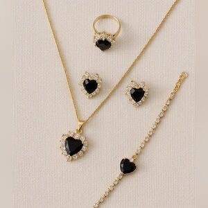 Elegant Black and Gold Heart Jewelry Set